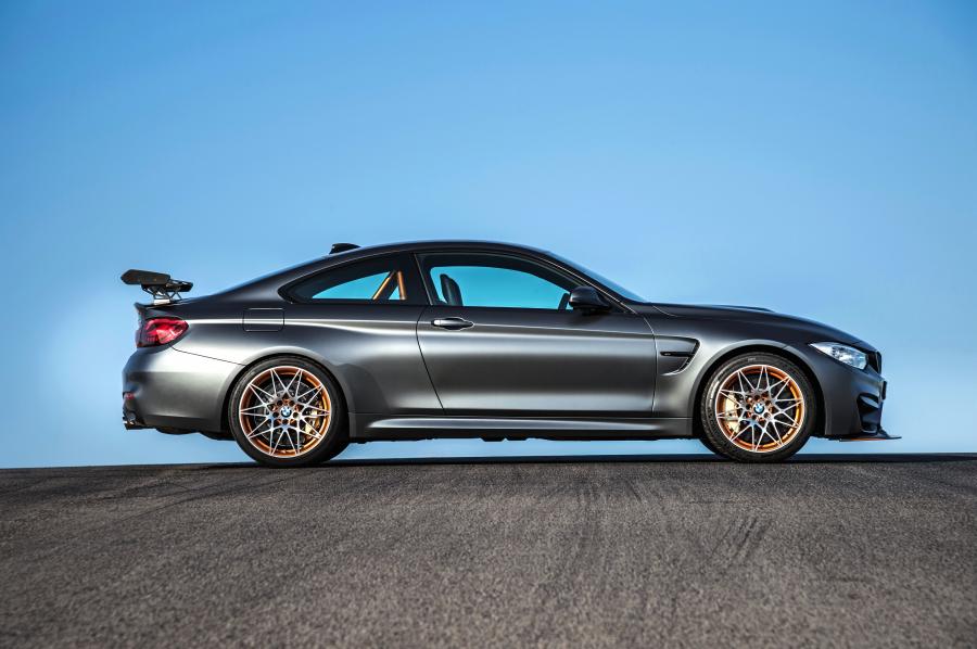  BMW M4 GTS (F82) 2015 года  (WW) (фото 2 из 40)